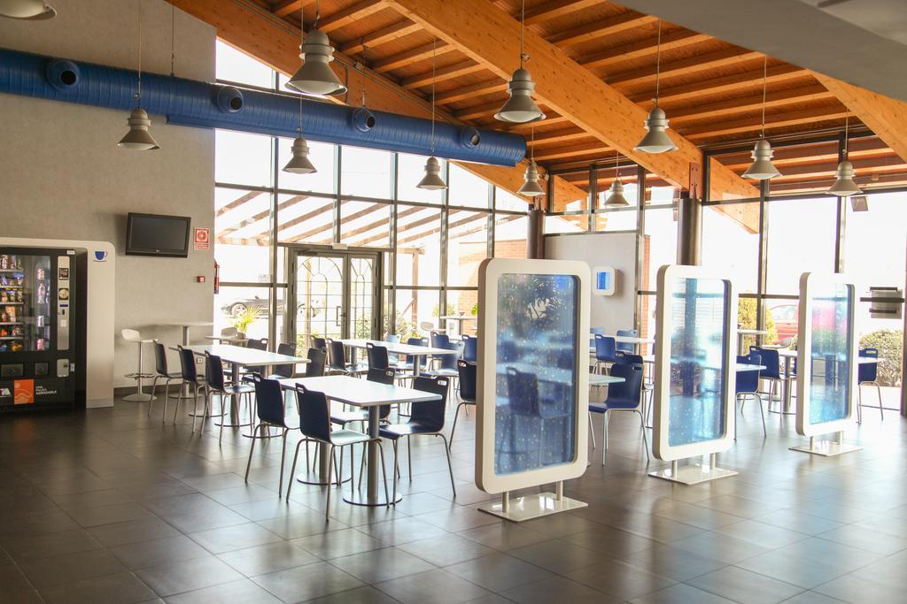 Ibis Budget Madrid Alcala De Henares La Dehesa المظهر الخارجي الصورة